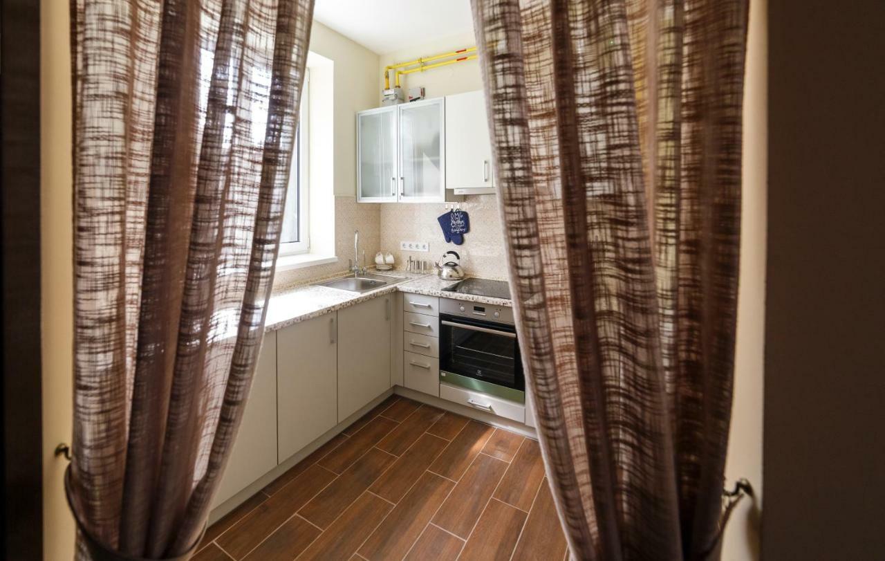 Guest House Adam Mickiewicz Lviv Extérieur photo